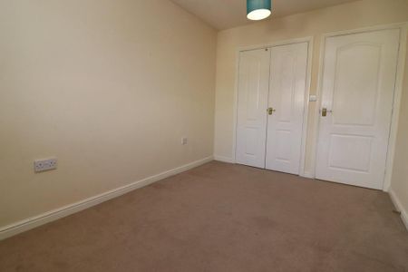 4 bedroom detached house to rent - Photo 4