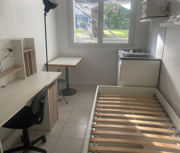 Appartement Versailles 1 pièce(s) 10.03 m2 - Photo 1