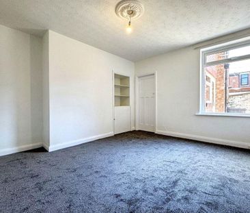 2 bed ground floor flat to rent in NE31 - Photo 5