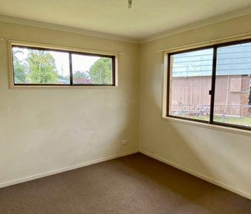 Duplex in convenient location - Photo 2