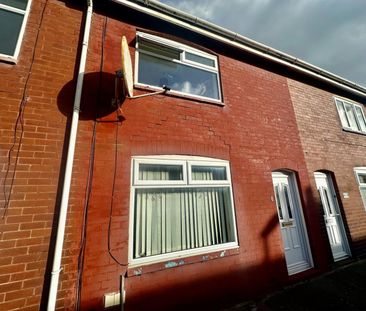 2 bedroom House To Let - Photo 3