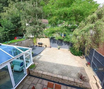 4 bedroom detached house to rent - Photo 5