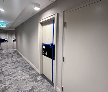 For Lease - 3250 Carding Mill Trail Unit# 514, Oakville, Ontario - Photo 2