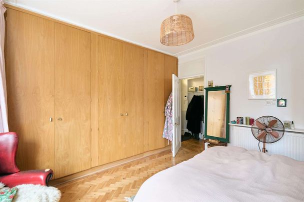 Lower Richmond Road, London - Photo 1