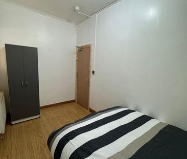 Room in a Shared House, Ellesmere Road, B8 - Photo 6