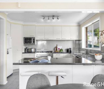 3 Bedrooms + Study - Photo 4