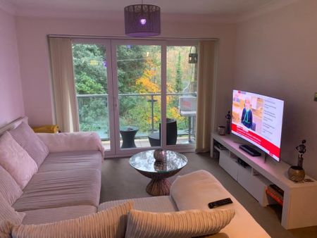 2 bedroom flat to rent - Photo 3