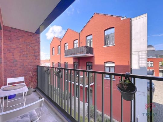 Appartement te huur - Photo 1