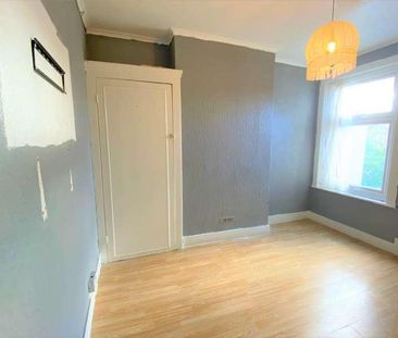 Hall Road London, E6 - Photo 3