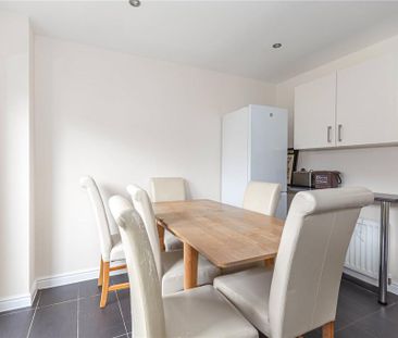 6 bedroom semi-detached house to rent - Photo 2