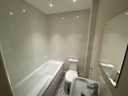 Knowle Road (room 2), Burley, Leeds - Photo 5