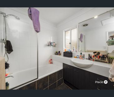 Modern Townhome in well sought Balmoral - Photo 6