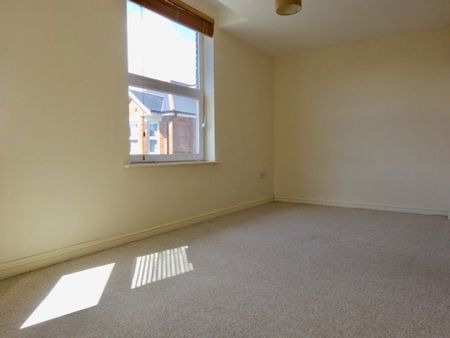 GERALD ROAD, CHARMINSTER (P07465) - Photo 2