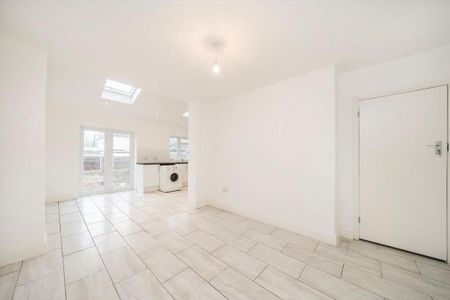 3 bedroom house to rent - Photo 3