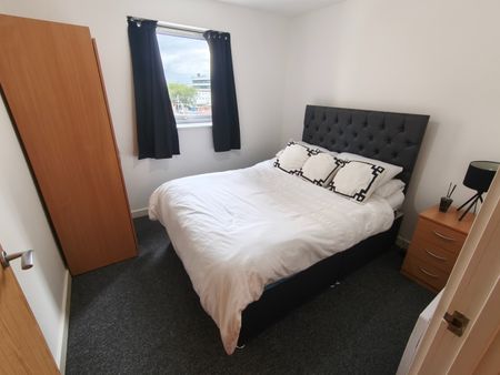 2 Bed Flat, Quantum, M1 - Photo 4