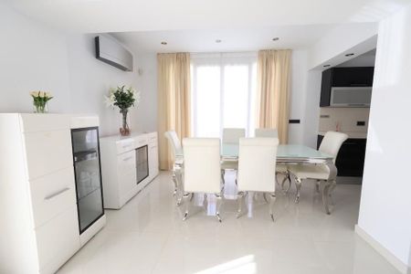 4 room luxury Detached House for rent in Cabo Roig, Valencia - Photo 3