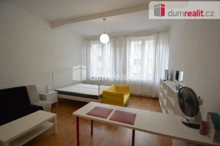 Pronájem 1+kk 38 m - Fotografie 4