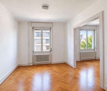 Charmante 4-Zimmerwohnung mit zwei Balkonen - Foto 1