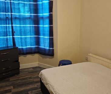 Room in a Shared House, Chadwick Road, SE15 - Photo 1