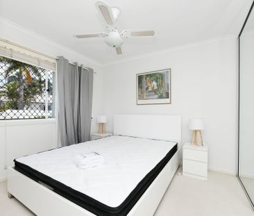 "Furnished 3 Bedroom Townhouse in the Oaks Sunshine Coast Oasis Res... - Photo 4