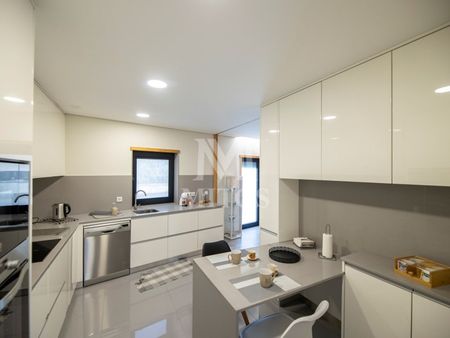 Moradia T3 em Viana do Castelo - Photo 3