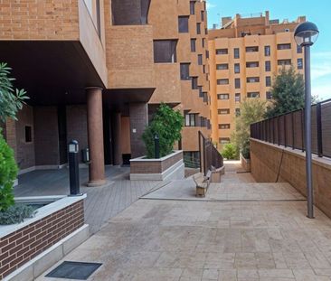 Piso de alquiler en Del Puerto de Pozazal, Ensanche de Vallecas - L... - Photo 2