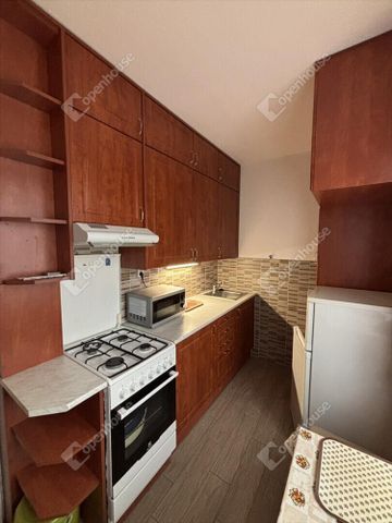 Kiadó jó állapotú panel lakás - Győr - Fotó 2