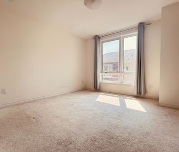 For Lease - 70 Chicago Lane, Markham, Ontario - Photo 1