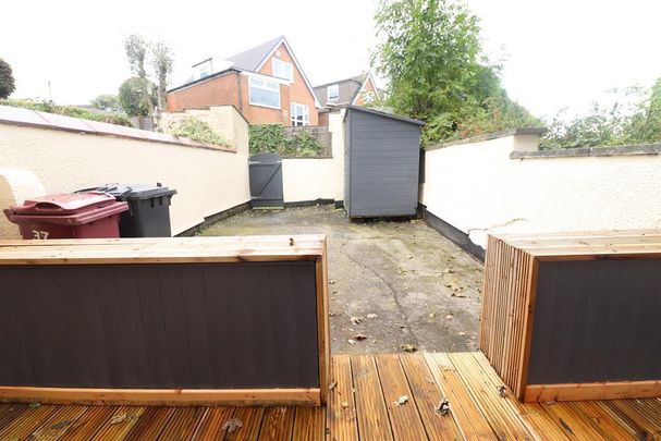 2 bedroom end of terrace house to rent - Photo 1