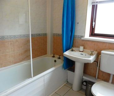 St Nicholas Square - Photo 6