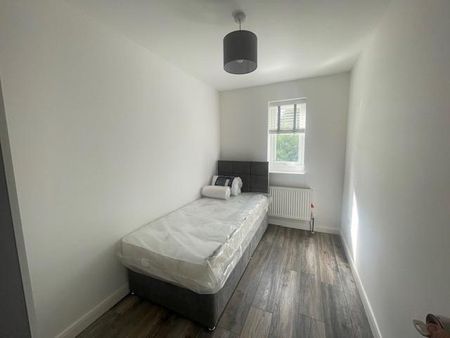 1 bedroom semi-detached house to rent - Photo 2