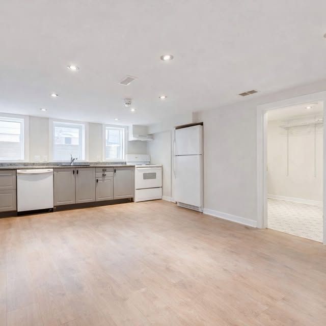 For Lease - 120 Dundonald Street Unit# Basement, Barrie, Ontario - Photo 1