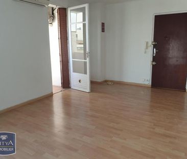 Location Appartement 4 pièces 65m² TOULON 83200 - Photo 4