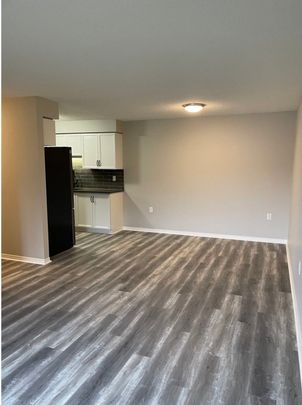 For Lease - 10 Coulter st N/A Unit# 216, Barrie, Ontario - Photo 1