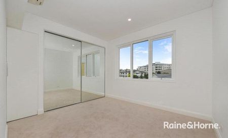 410/58 Peninsula Drive, Breakfast Point, NSW 2137 - Photo 5