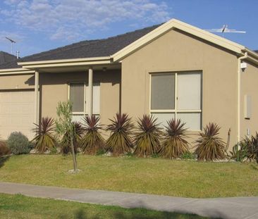 20 Kensington Crescent, 3028, Altona Meadows Vic - Photo 2