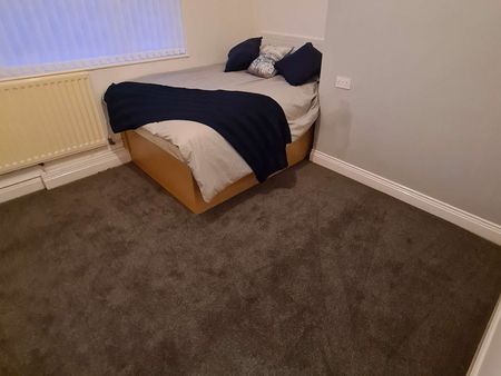 Room Available - SR4 Sunderland Room 4 - Photo 4