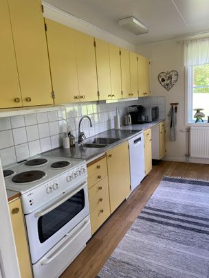 BISKOPSKULLA LANDSBERGA, Örsundsbro - Photo 1