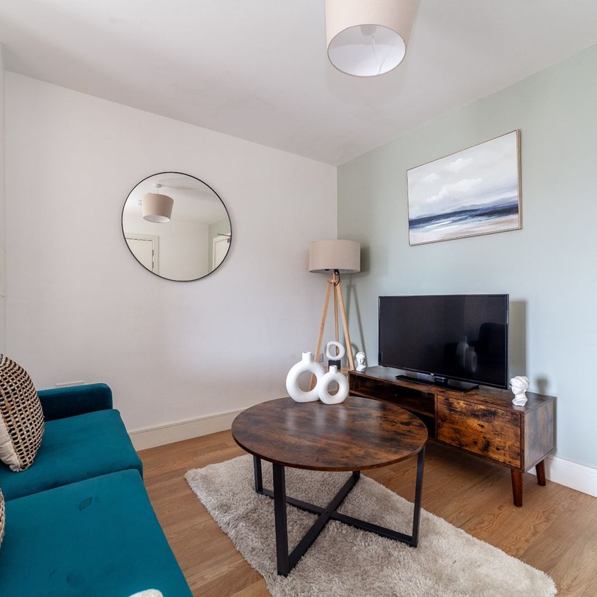 1 Bed Flat, Ivy Point, E3 - Photo 1