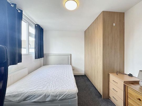 5 bedroom terraced house to rent - Photo 1