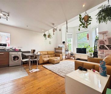 2 bedroom flat to rent - Photo 4