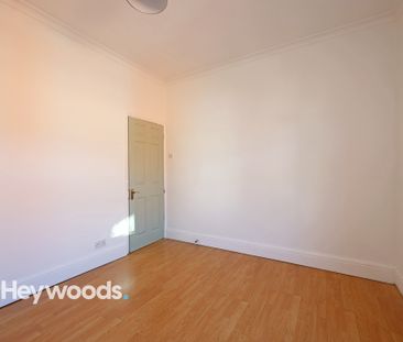 2 bed terraced house to rent in Stubbs Gate, Newcastle, Staffordshire - Photo 6