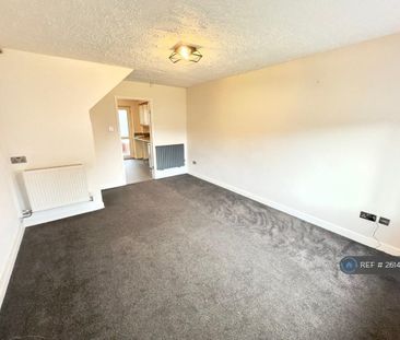 2 bedroom terraced house to rent - Photo 3