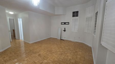 For Lease - 555 Garden Walk Unit# Upper, Mississauga, Ontario - Photo 3