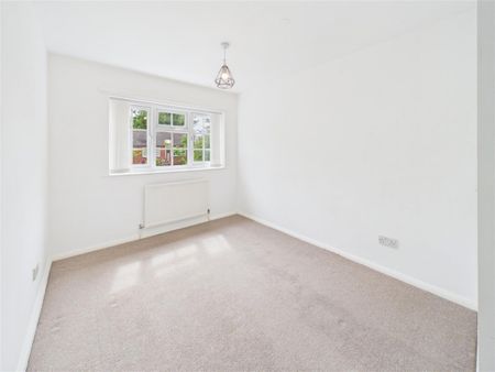 3 bedroom Town house to rent - Photo 5