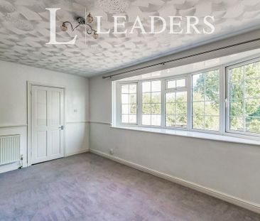 4 bedroom semi-detached house to rent - Photo 1