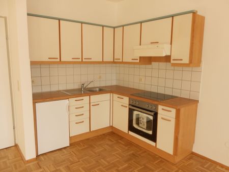 Ideal für Singles - sonnige Garconniere am Stadtplatz 40, Top 12 ab sofort zu vermieten - Foto 3