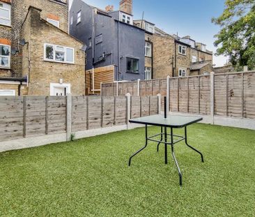 2 bedroom flat to rent - Photo 6