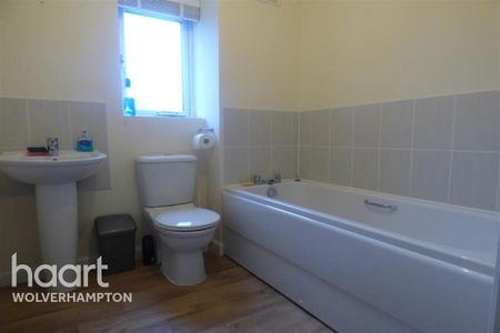 3 bedroom semi-detached house to rent - Photo 5