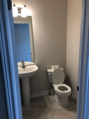 For Lease - 38 Sycamore Street, Welland, Ontario - Photo 1